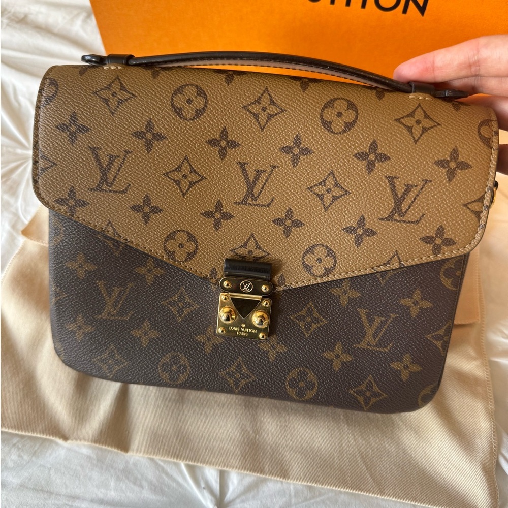 Louis Vuitton LV Pochette Métis - Picture 3 of 16